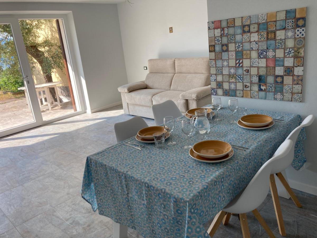 Redhouse Benaco Apartment ตอร์รีเดลเบนาโก ภายนอก รูปภาพ