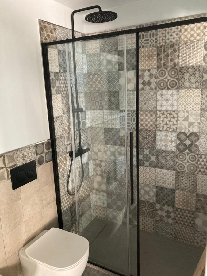 Redhouse Benaco Apartment ตอร์รีเดลเบนาโก ภายนอก รูปภาพ