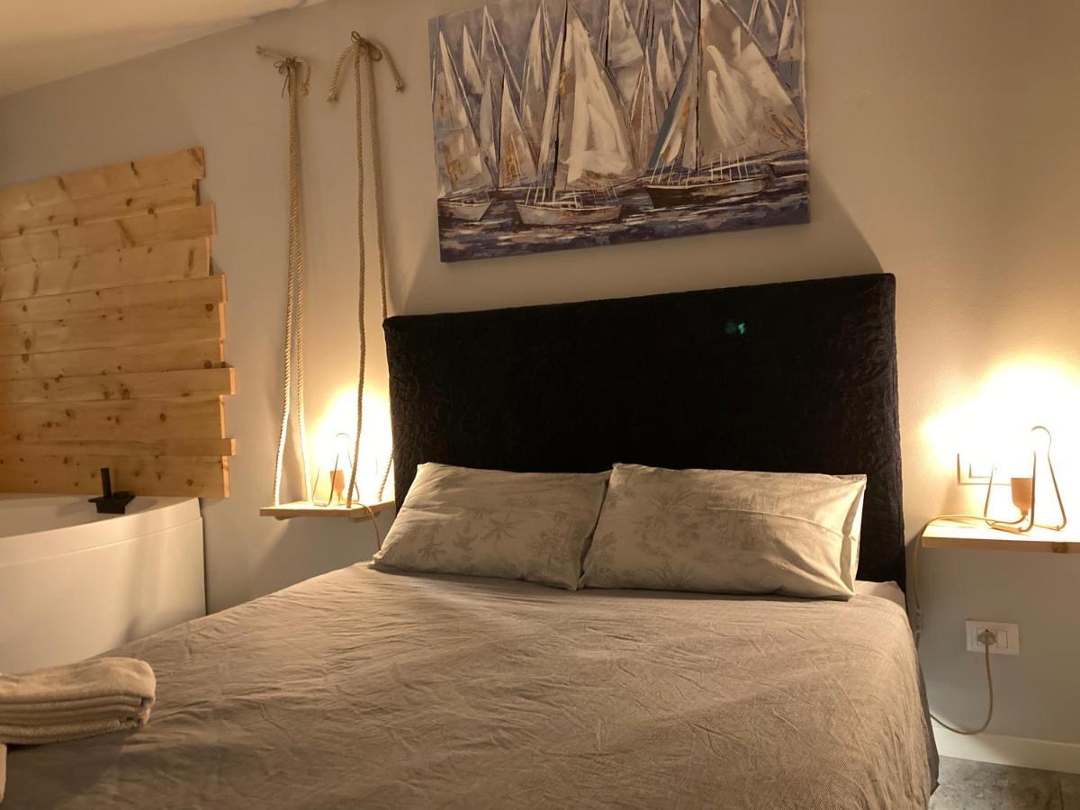Redhouse Benaco Apartment ตอร์รีเดลเบนาโก ภายนอก รูปภาพ